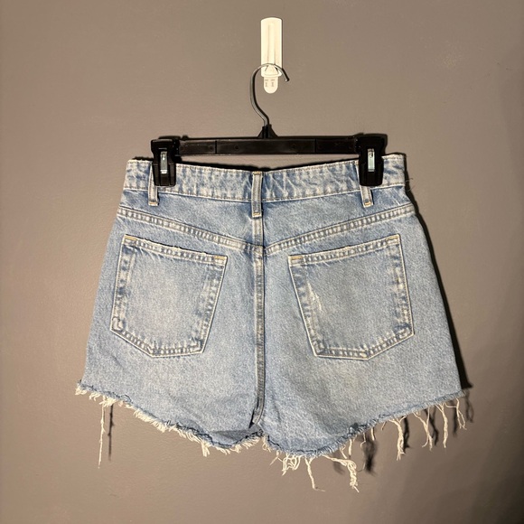 Zara Cutoff Button Fly Shorts Women’s Size 4 - Picture 2 of 4
